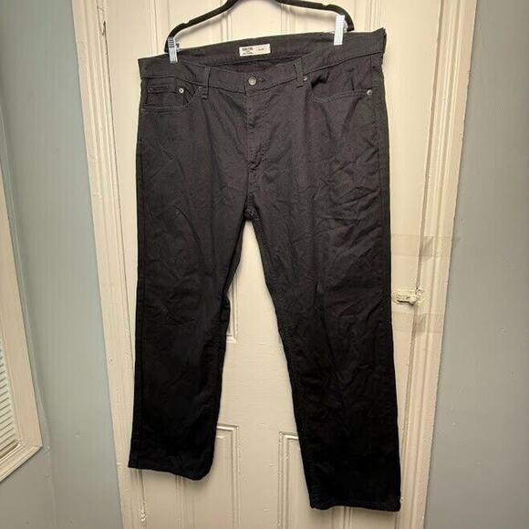 Levis Jeans Mens 42x32 Black Denim Straight Leg Relaxed Signature Gold - Picture 1 of 9